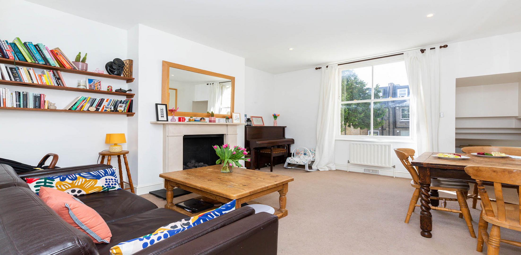 Modern Apartment with Private Roof Terrace Kingsgate, West Hampstead